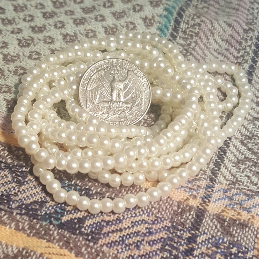 Ten pearly beaded bracelets that stretch! - Picture 5 of 5